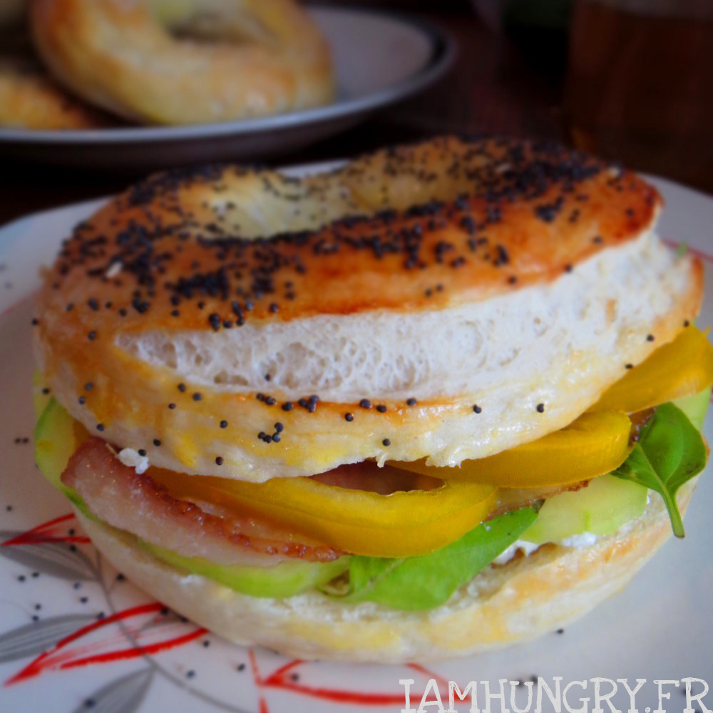 Bagel sucré/salé baconchèvremiel IAMHUNGRY