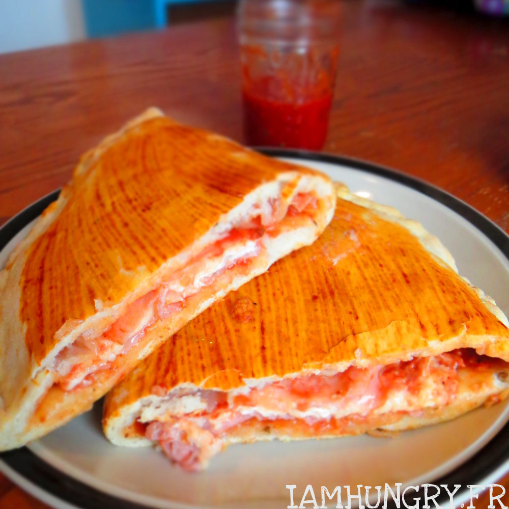 Pizza calzone IAMHUNGRY