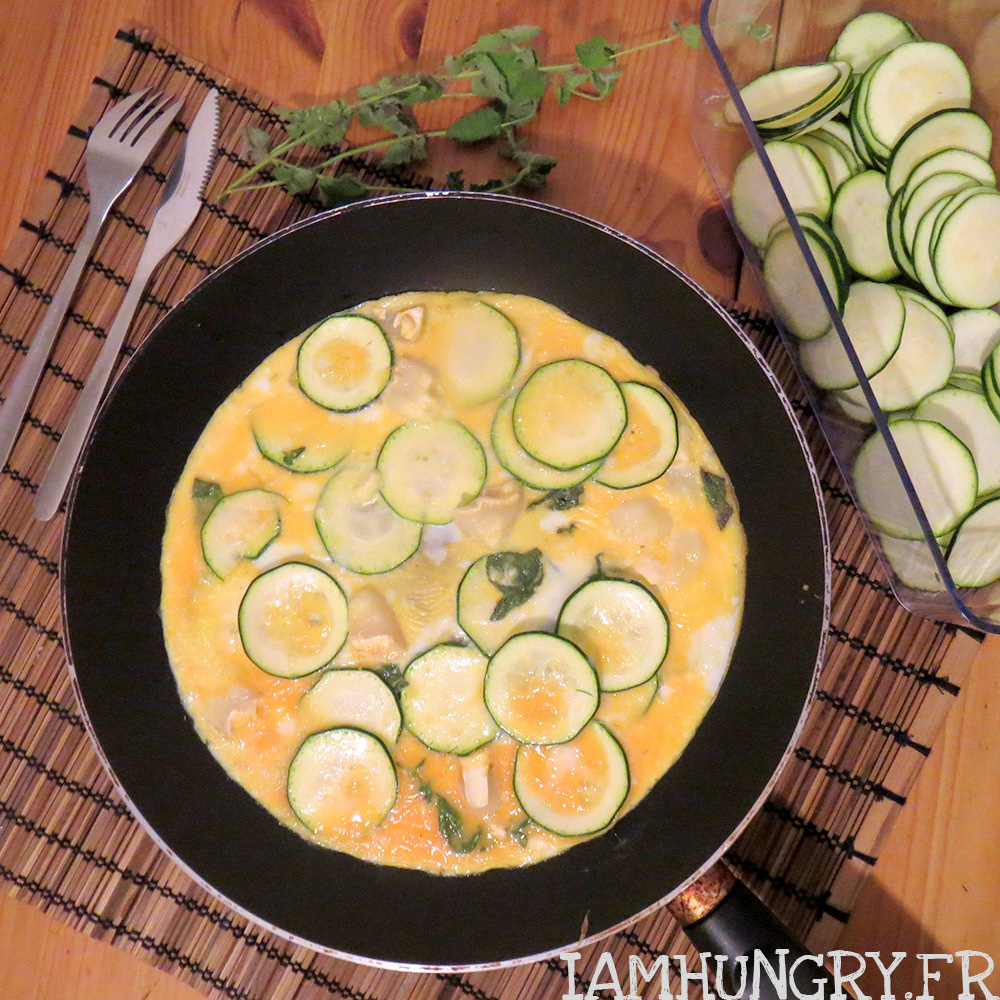 Omelette aux courgettes chèvre et menthe Omelette aux courgettes chèvre et menthe