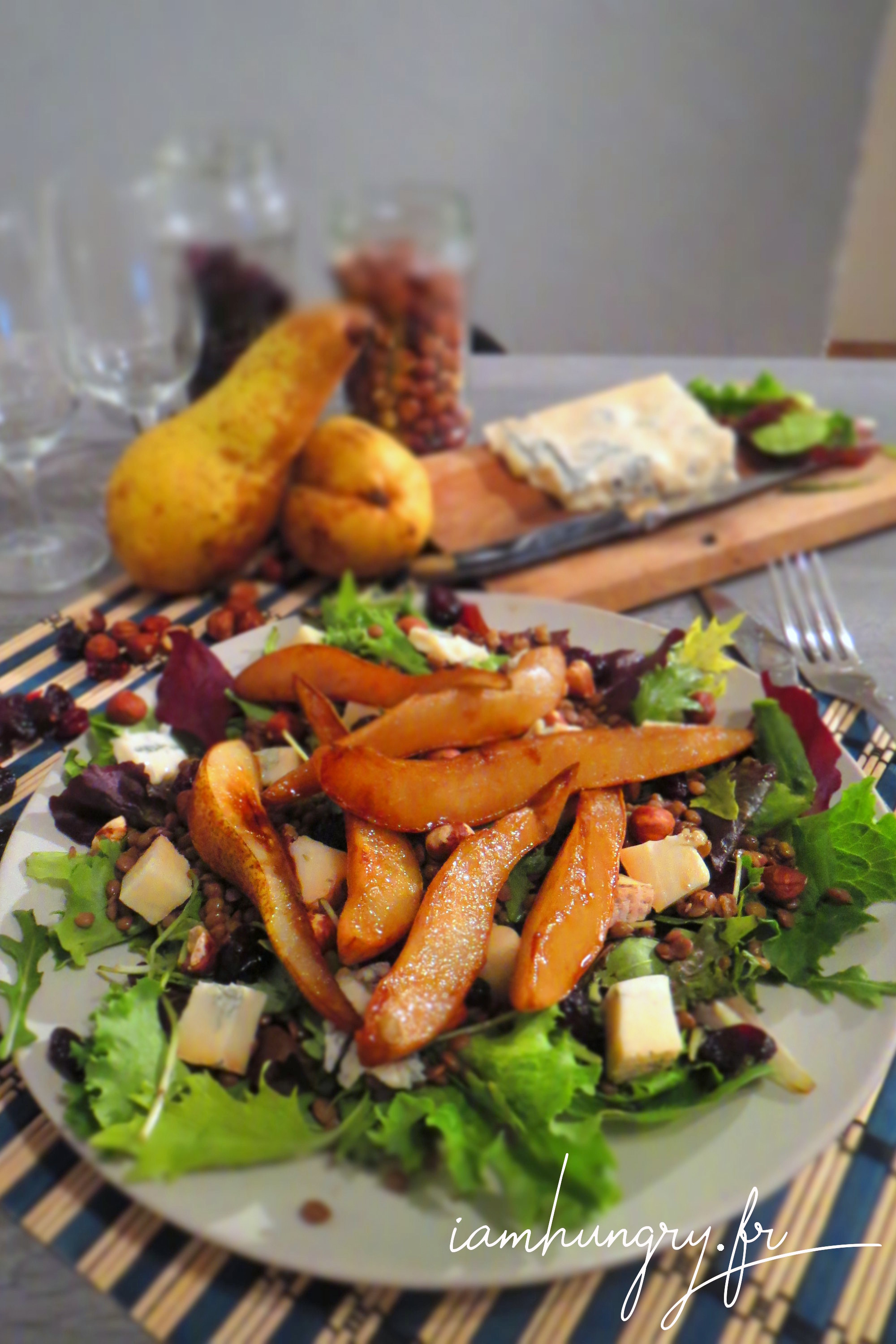salade-de-lentilles-aux-poires-gorgonzola-et-noisettes-iamhungry