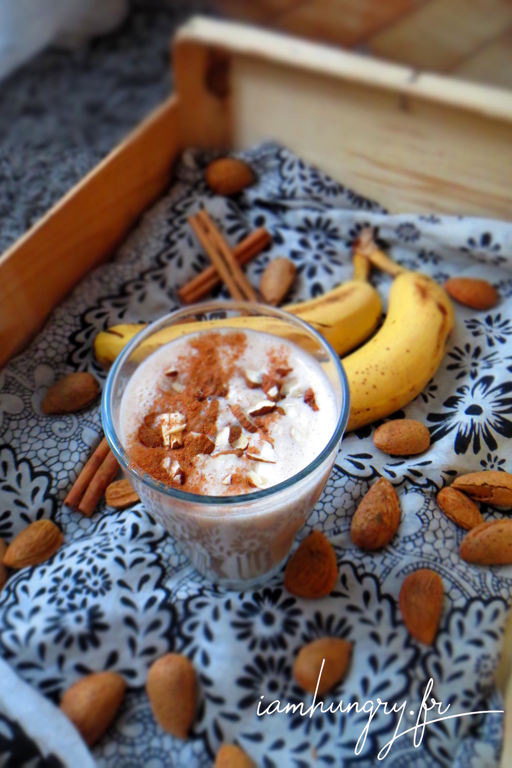 Smoothie kaki banane au lait d'amande IAMHUNGRY